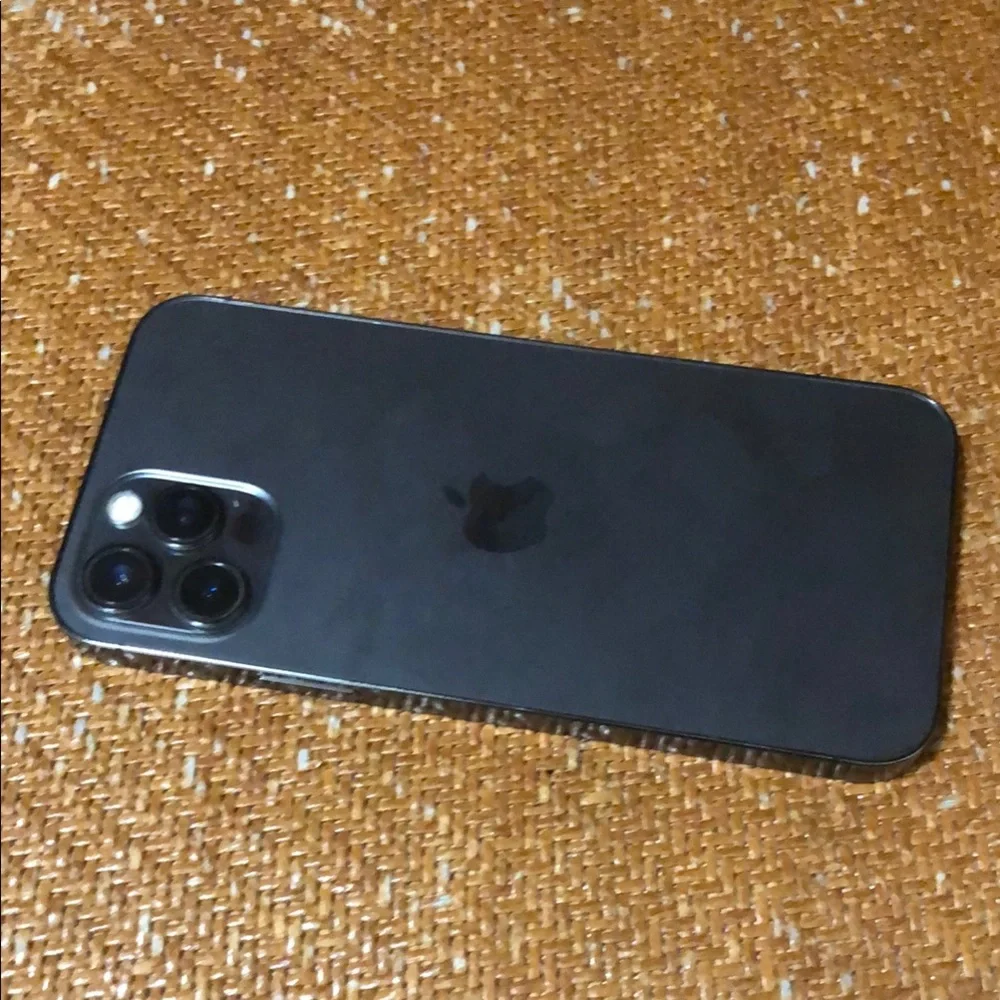 Apple iPhone 12 Pro Unlocked Black